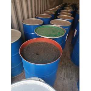 Tantalum ore
